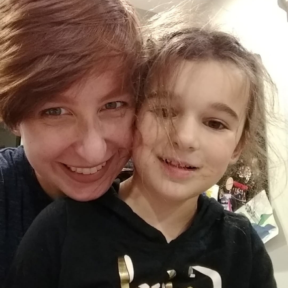 Meet your Posher, Natalie - Picture 3 of 6